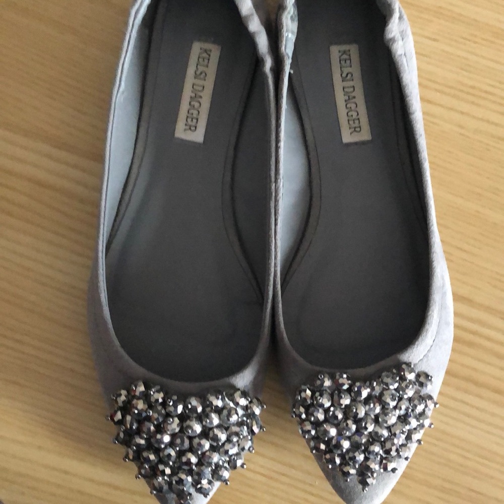 Kelsi Dagger flats